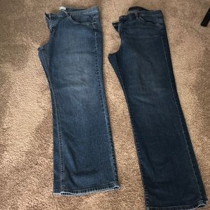2 pair of women’s 14P jeans